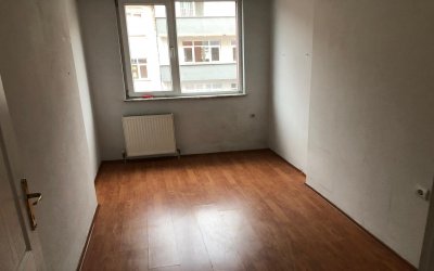 YENİMAHALLE  ARA KAT  KİRALIK DAİRE.